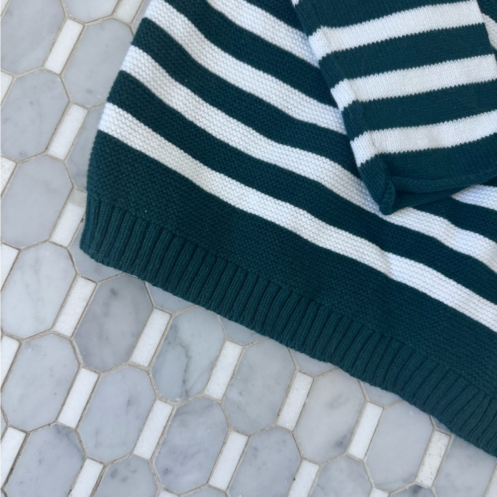 Alice Walk The Cotton Mockneck in Stripe, Emerald Green, White - Picture 5 of 12